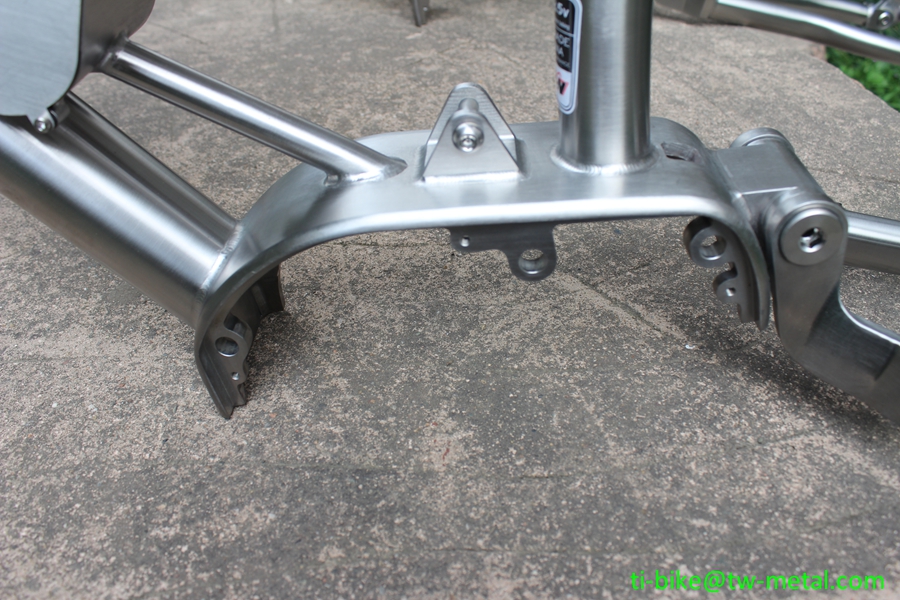 Titanium suspension bike frame with G510 or other motor gear box