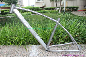XACD made titanium fat bike frame with 148x12 or 142x12 Thru through dropouts